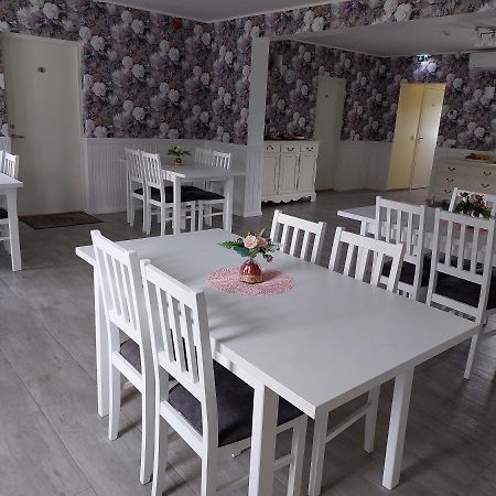 Tamme Teemaja Hotel Izak Екстериор снимка